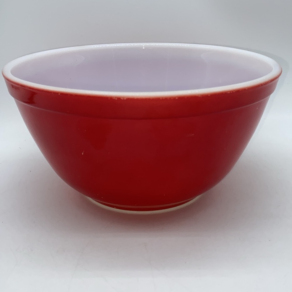 Vintage Pyrex 402 Red Mixing Bowl 1 1/2 QT Made in USA